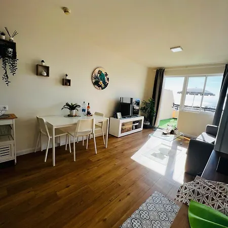 Апартаменты Las Vistas Sea View Apartment Terraza & Playa 3 Min *